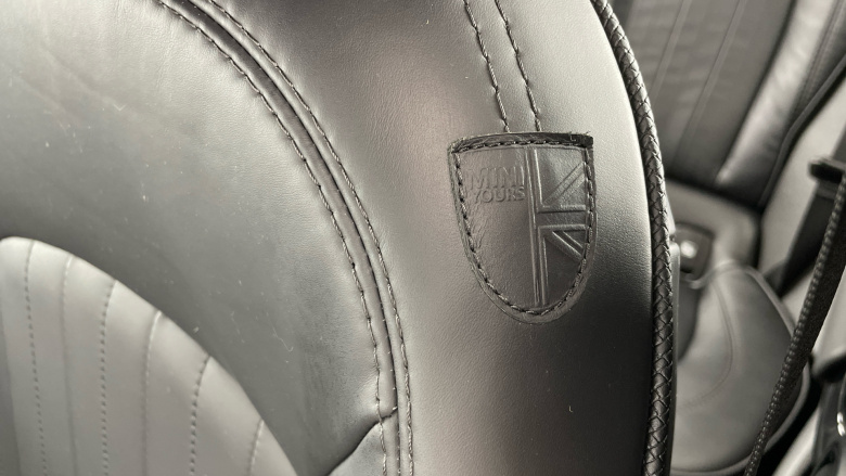 MINI Hatchback 1.5 Cooper Exclusive 5dr Auto Petrol Hatchback